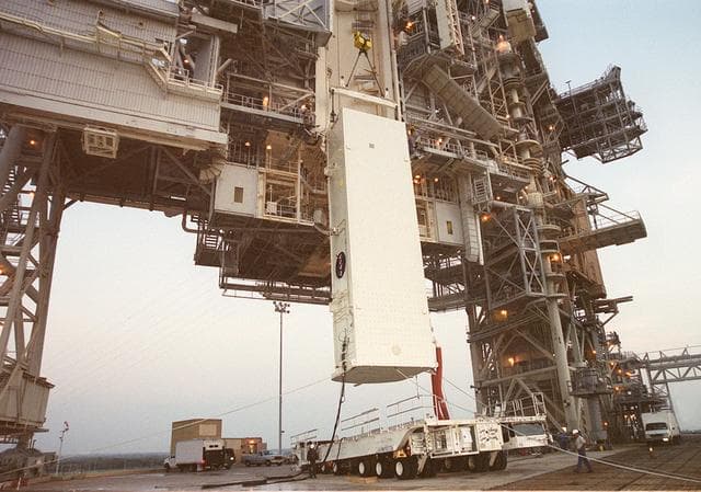 NASA image: KSC00pp1117