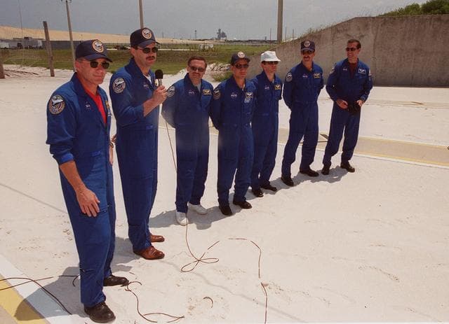 NASA image: KSC00pp1168