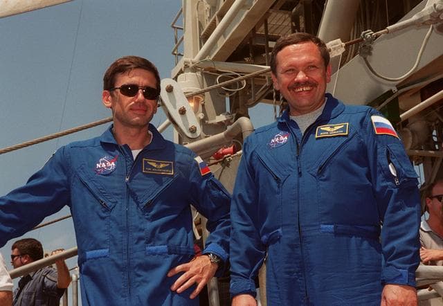 NASA image: KSC00pp1173