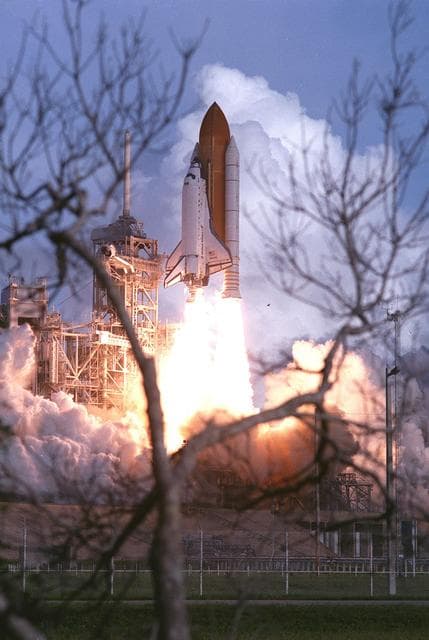 NASA image: KSC00pp1265