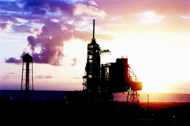 NASA image: KSC00pp1294