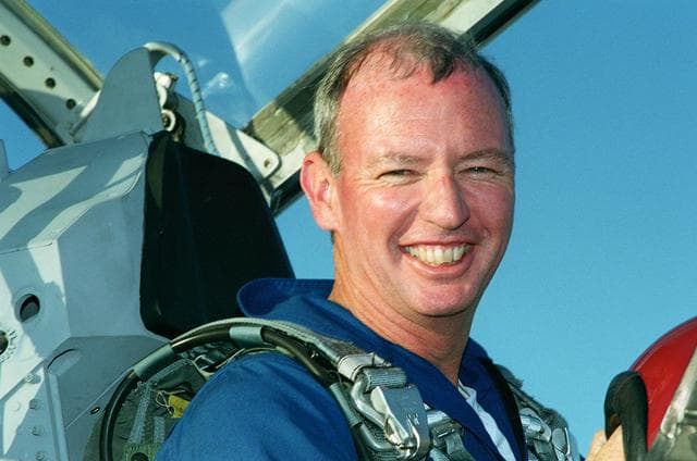 NASA image: KSC00pp1303