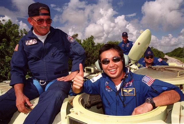 NASA image: KSC00pp1321