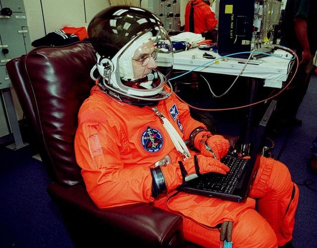 NASA image: KSC00pp1339