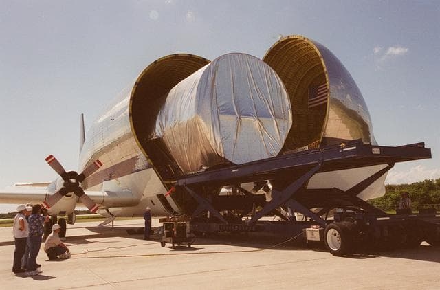 NASA image: KSC00pp1345