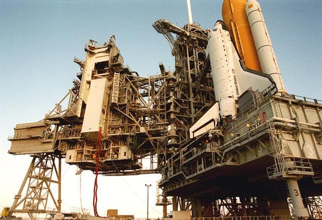 NASA image: KSC00pp1356