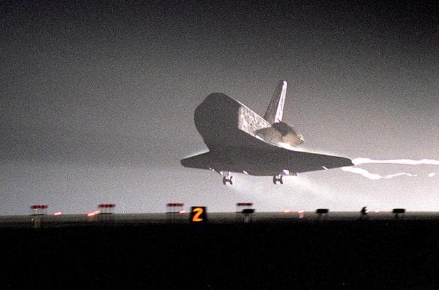 NASA image: KSC00pp1393
