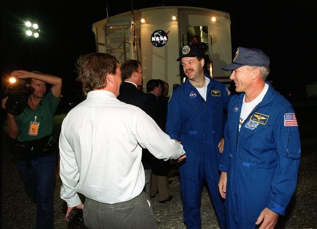 NASA image: KSC00pp1396