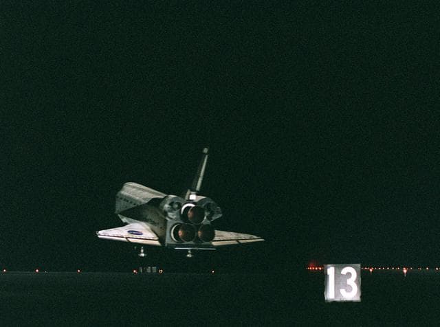NASA image: KSC00pp1400