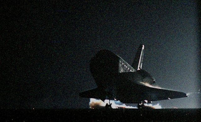 NASA image: KSC00pp1401