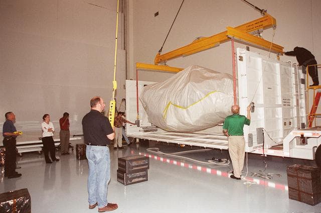 NASA image: KSC00pp1409