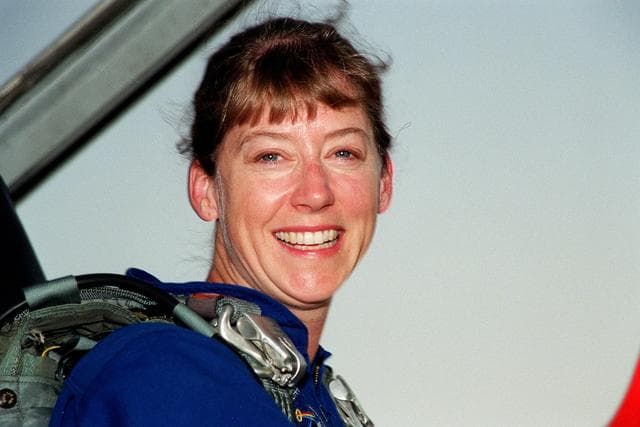 NASA image: KSC00pp1465