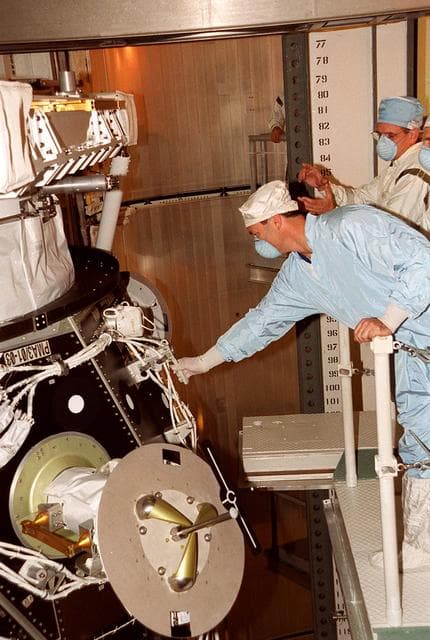 NASA image: KSC00pp1478