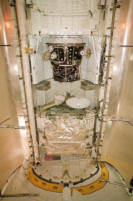 NASA image: KSC00pp1483
