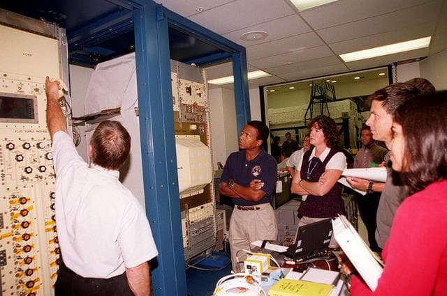 NASA image: KSC00pp1591
