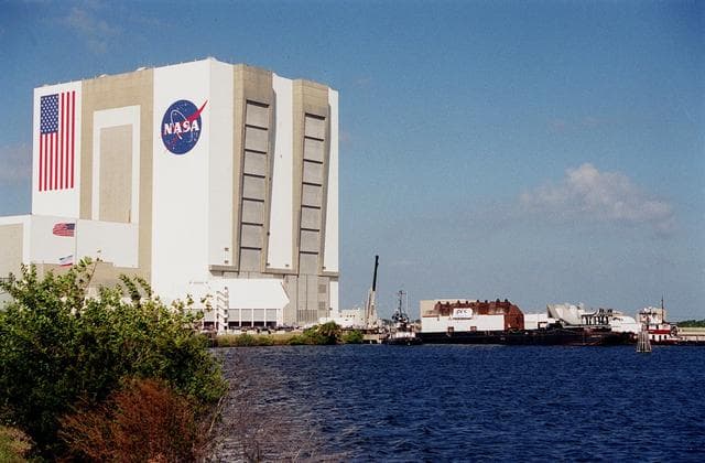 NASA image: KSC00pp1611