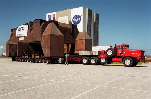 NASA image: KSC00pp1617