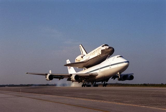 NASA image: KSC00pp1642