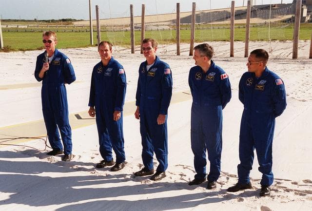 NASA image: KSC00pp1646