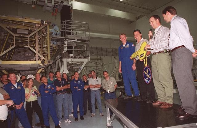 NASA image: KSC00pp1661