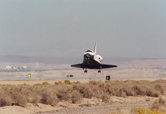 NASA image: KSC00pp1671
