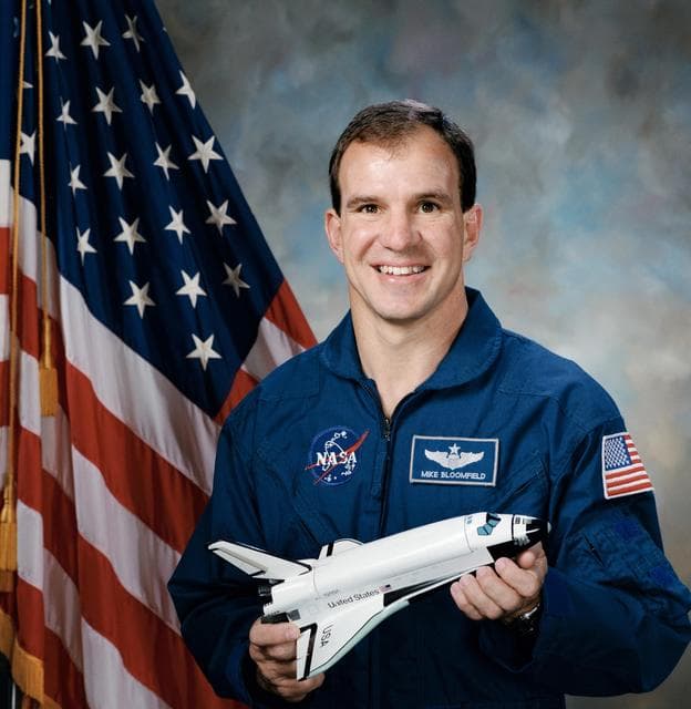 NASA image: KSC00pp1741