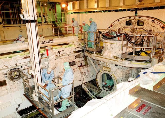 NASA image: KSC00pp1769
