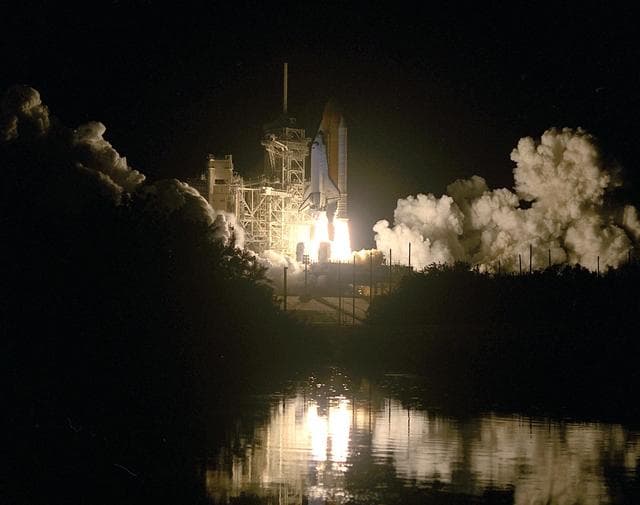 NASA image: KSC00pp1802