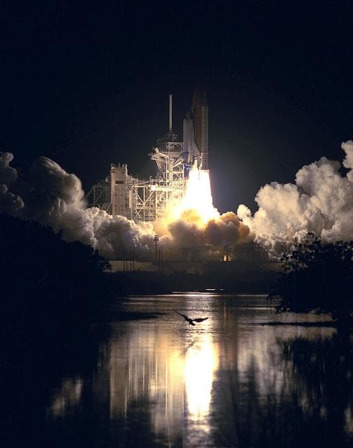 NASA image: KSC00pp1803