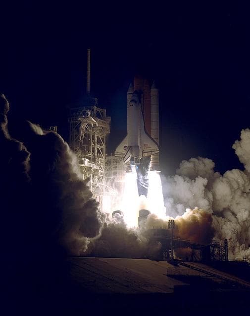 NASA image: KSC00pp1809