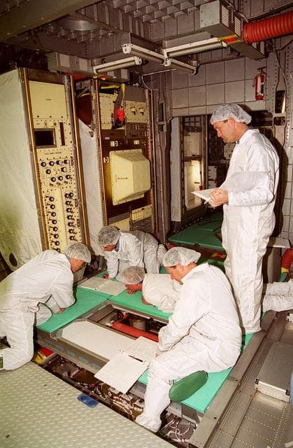 NASA image: KSC00pp1840