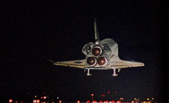 NASA image: KSC00pp1883