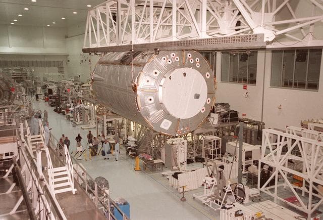NASA image: KSC00pp1938