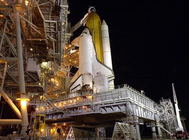 NASA image: KSC01PD1742
