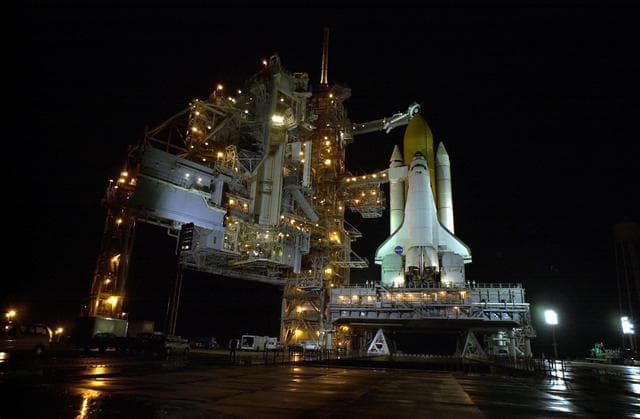 NASA image: KSC01PD1762
