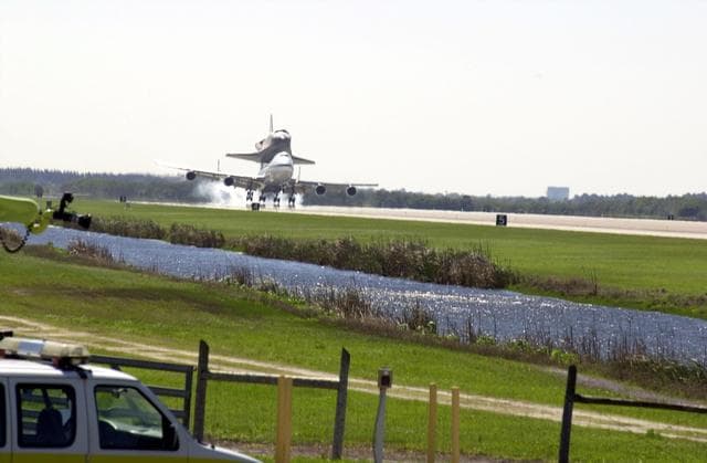 NASA image: KSC01padig117