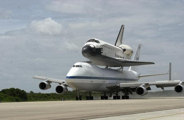 NASA image: KSC01padig210