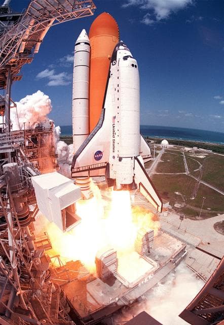 NASA image: KSC01padig214