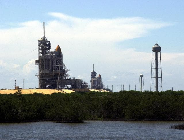 NASA image: KSC01padig238