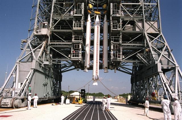 NASA image: KSC01pd1109