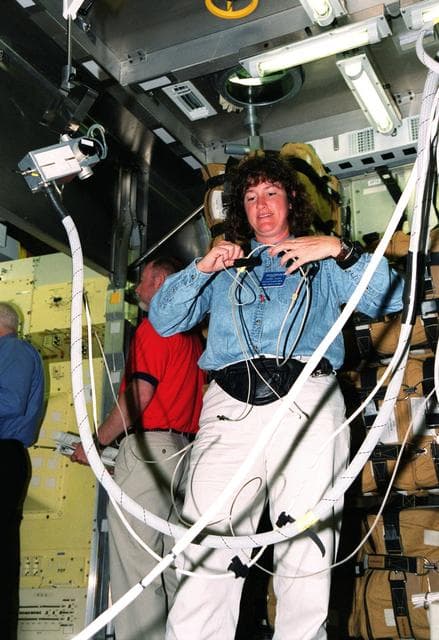 NASA image: KSC01pd1113