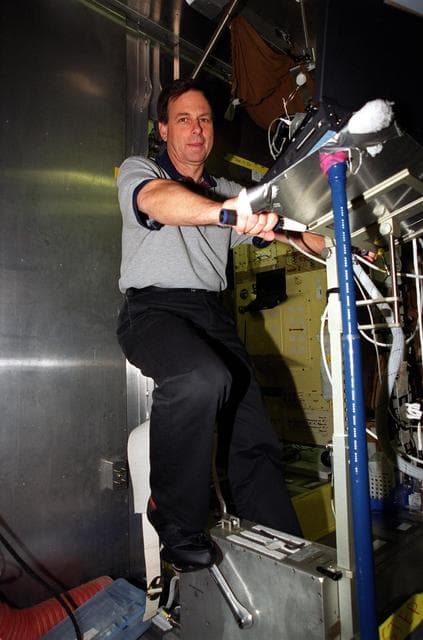 NASA image: KSC01pd1167