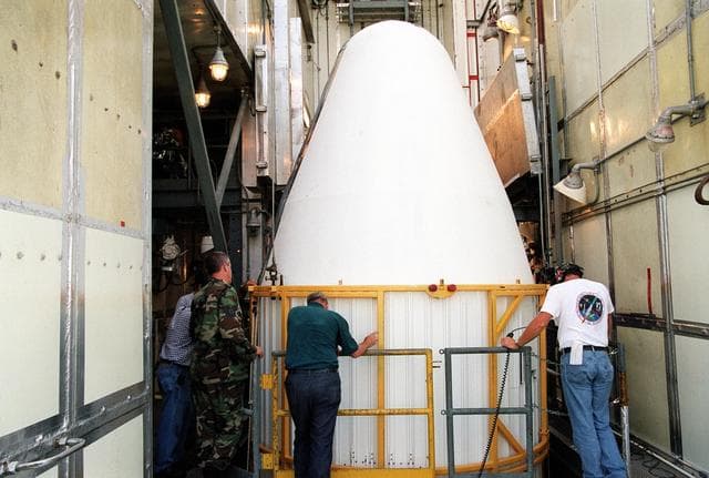NASA image: KSC01pd1181