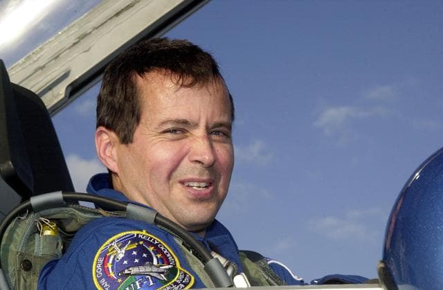 NASA image: KSC01pd1647