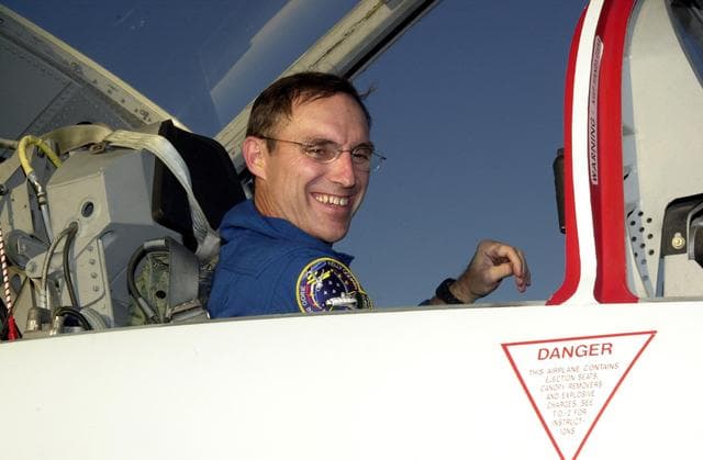 NASA image: KSC01pd1709