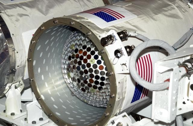 NASA image: KSC01pd1713