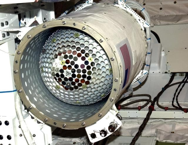 NASA image: KSC01pd1715