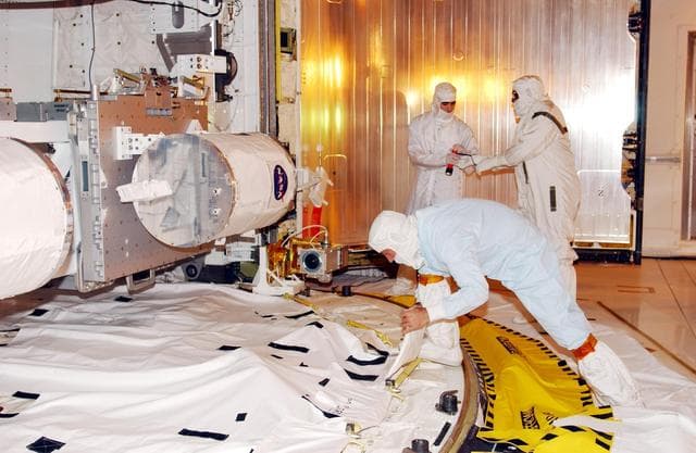 NASA image: KSC01pd1732
