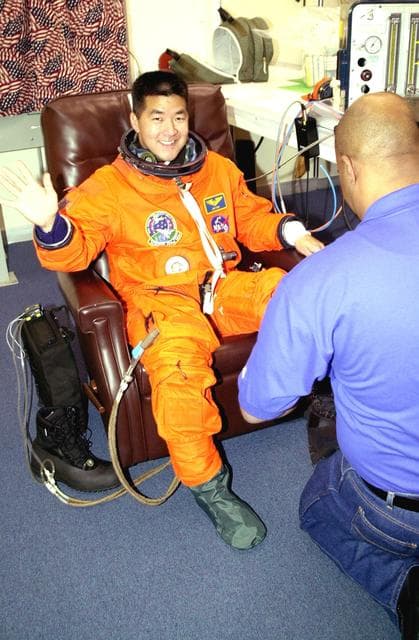 NASA image: KSC01pd1765