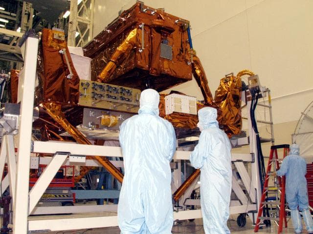 NASA image: KSC01pd1853